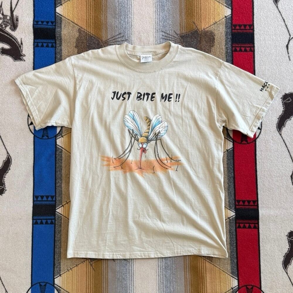 Vintage 90s Just Bite Me Mosquito T-Shirt Size Large Funny Nature Outdoor